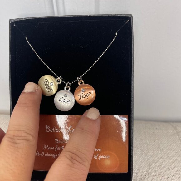 Tri-Metal Charm Necklace - Faith, Love and Hope with Gift Box- NEW - Picture 4 of 4